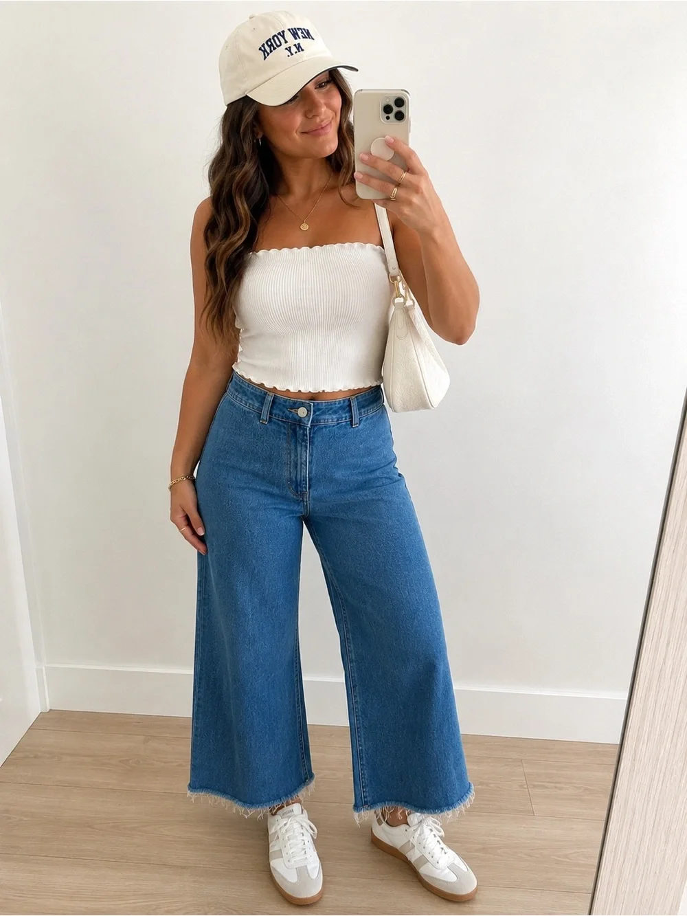 ZARA High Rise Wide Leg Raw Hem Crop Jeans Size 6 New!